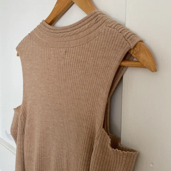 NWT Lita by Ciara Cold Shoulder Merino Wool Midi Knit Sweater in Doe - Picture 8 of 9